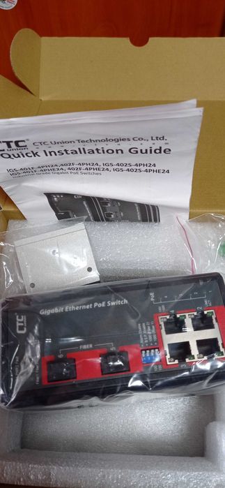 IGS-402S-4PHE24 промисловий комутатор + DRP-240-48 блок живлення