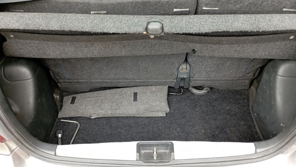 Toyota Yaris  1.0  83000 km