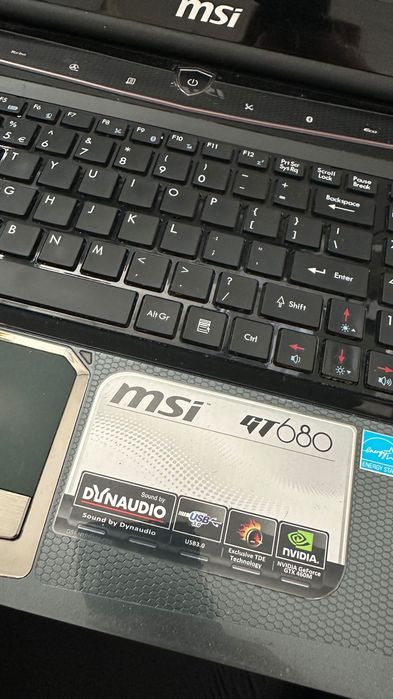 Sprzedam laptop msi gamingowy i7 gt 680   Gt680