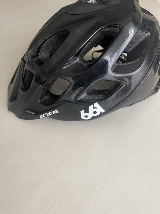 Шлем велосипедний sixsixone.