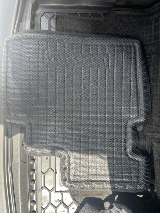 Продам коврики на мазду 3 - 18год