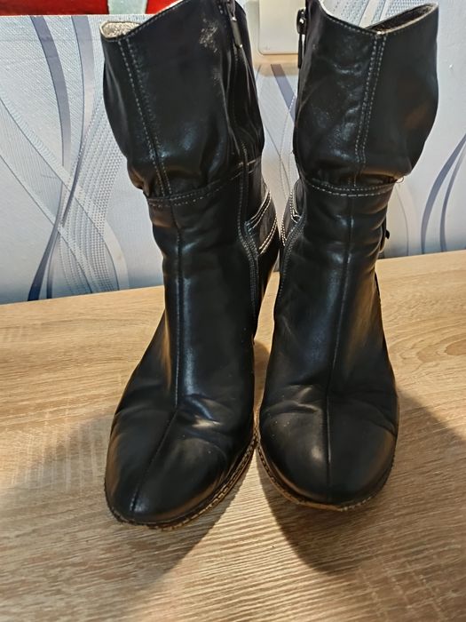 Продам ботінки38-40р