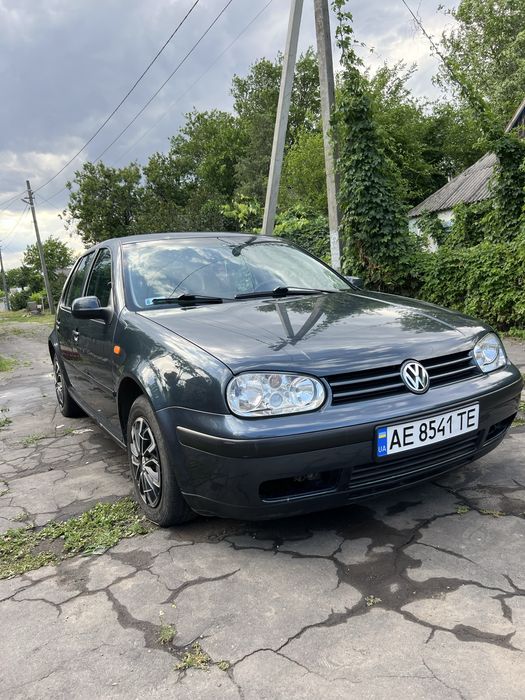 Volkswagen Golf 4 - 1.4