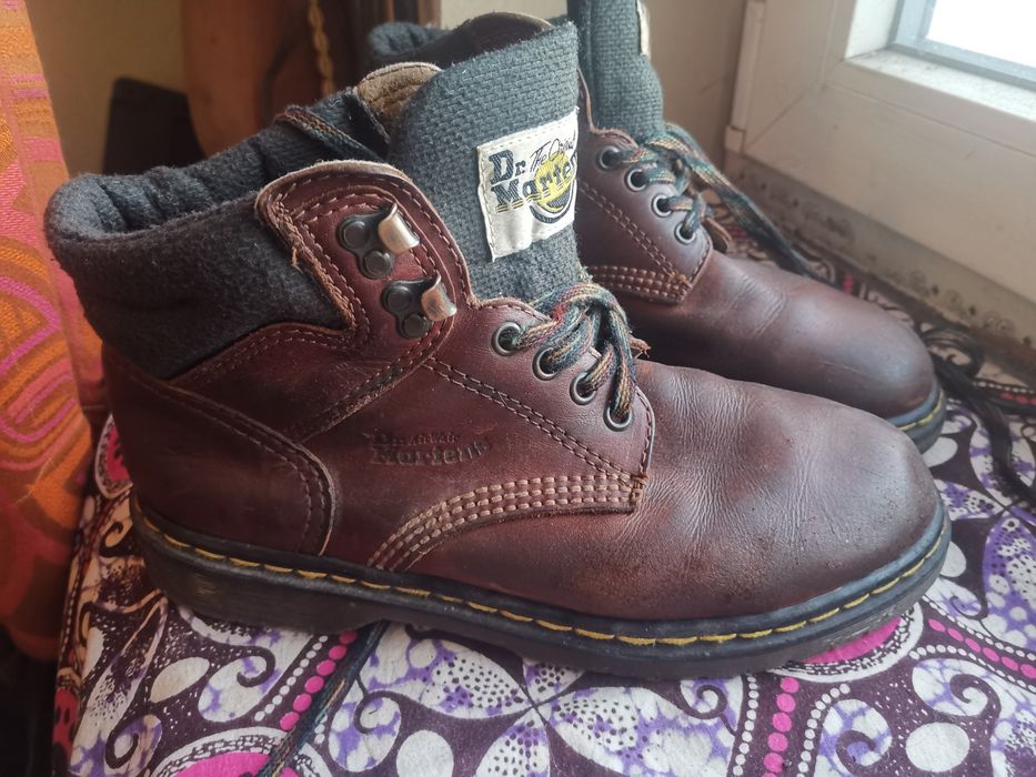 Glany unisex Dr. Martens