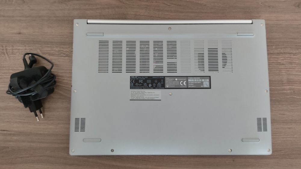 Portátil ASUS Vivobook