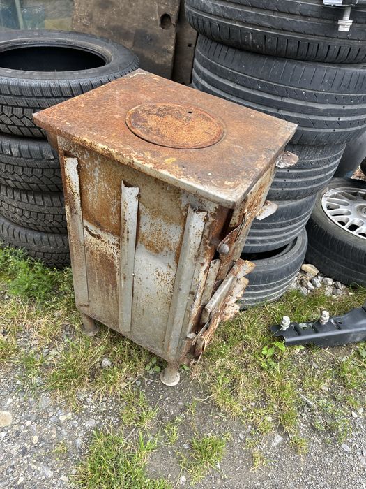 Piec z nadmuchem koza kominek