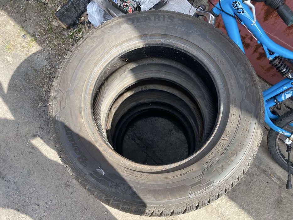 Продам гуму Barum 215/65/16 стан нової