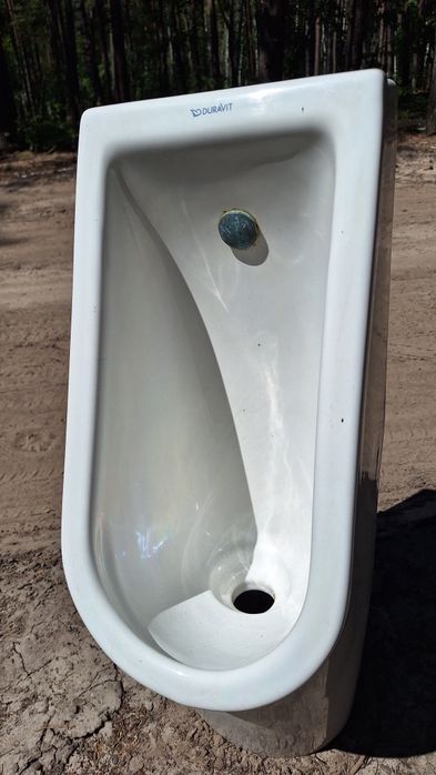 Пісюар :Villeroy & Bosch, Duravit