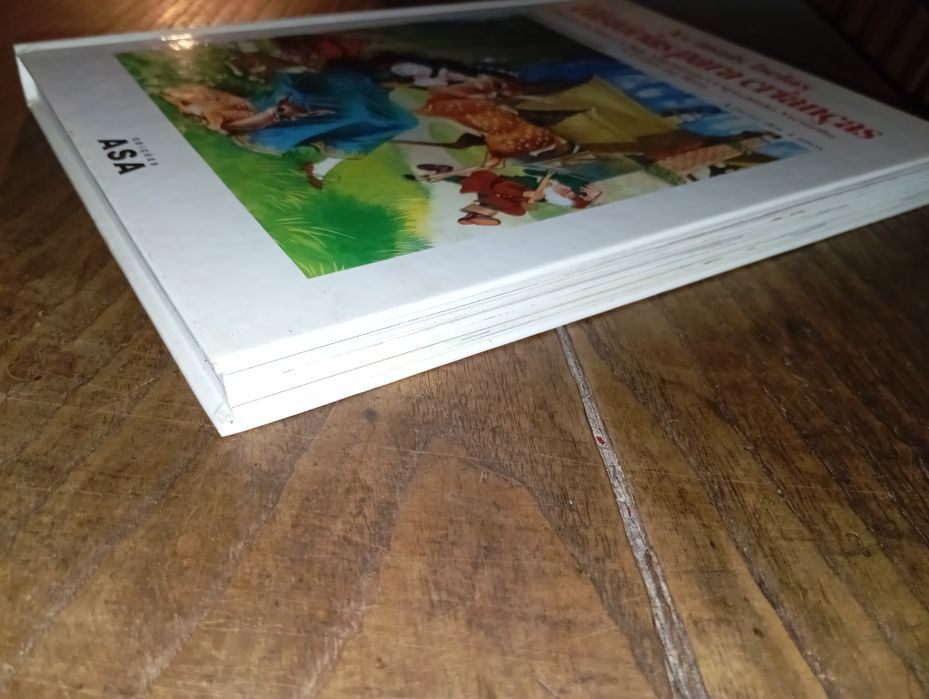 Livro Infantil Vintage "As Mais Belas Histórias Para Crianças"