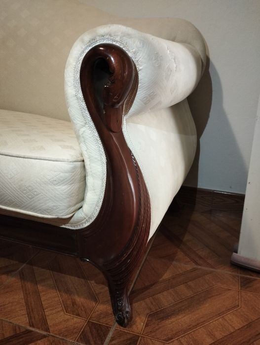 Sofá Canapé Clássico