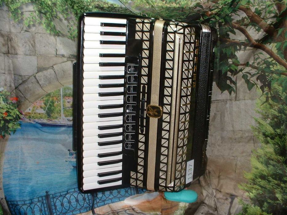Acordeão Avenda R 1137