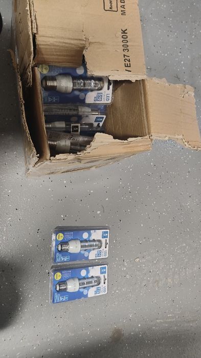 Żarówka LED 6W E27