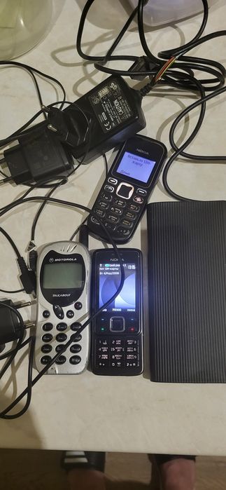 Nokia 6300 , Nokia 1280 , Motorolla t2 , LG , samsung , powerbnk xiomi