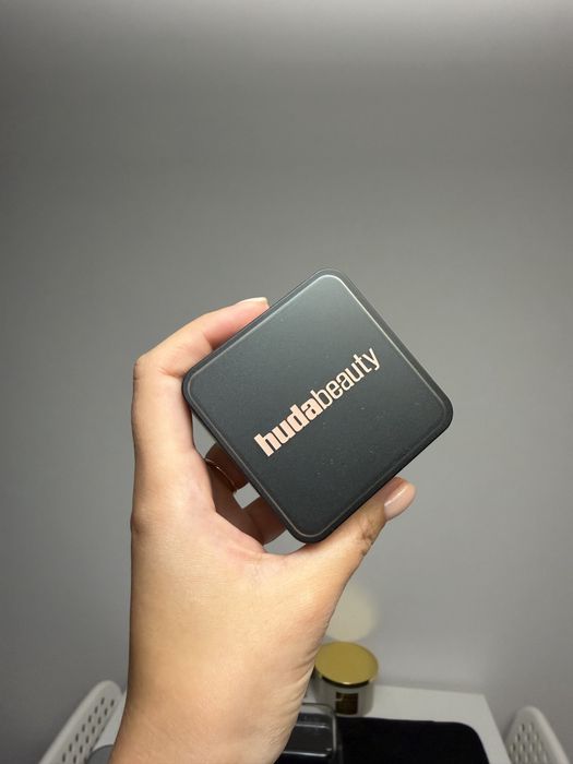 Puder Huda Beauty Poundcake NOWY