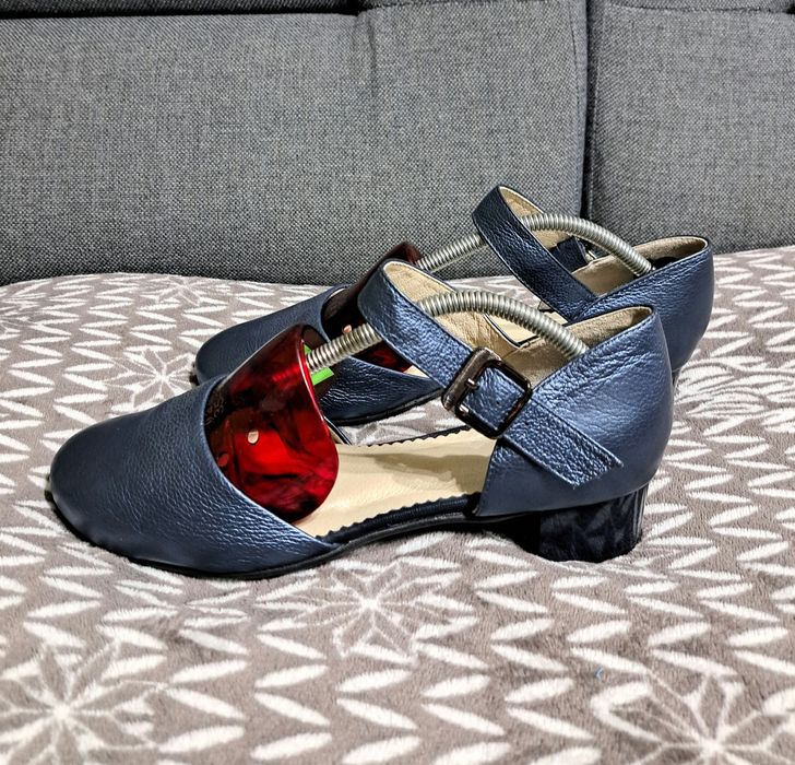 Buty damskie eleganckie Abi   rozmiar 39