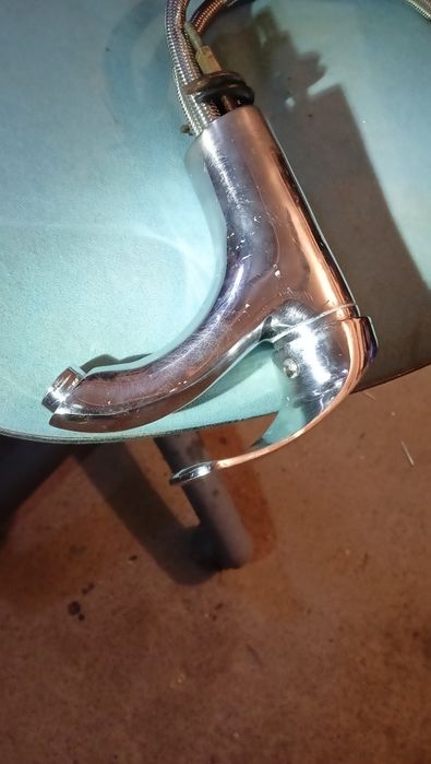 Bateria łazienkowa.