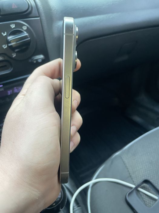 iPhone 15 Pro 256Gb 83%