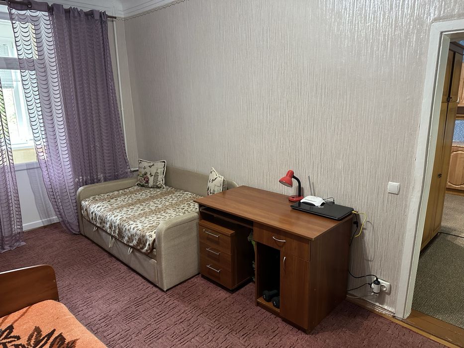 Продаж 2 кімнати гуртожиток Нивки Кирпоноса Петріва Шевченківський