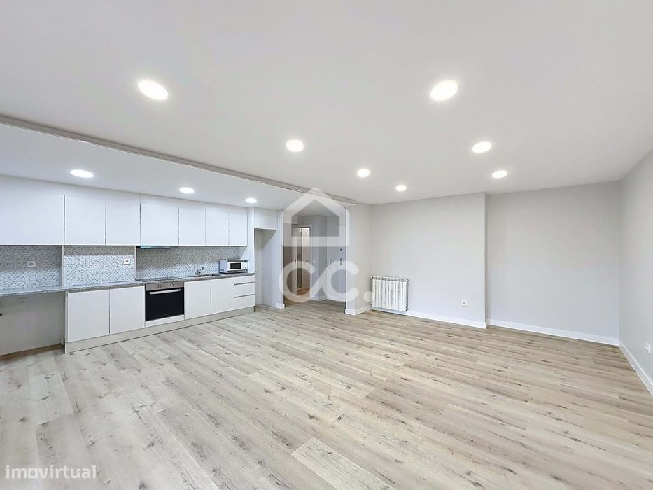 Apartamento T3 com garagem em Santa Maria Maior — Santa Maria Maior, Vila Real