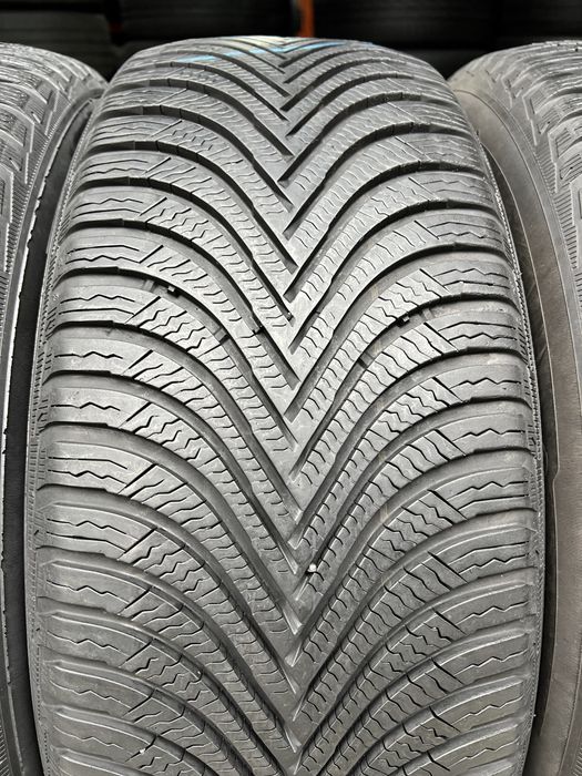 Шины зимние 225/55/R17 Michelin Alpin5