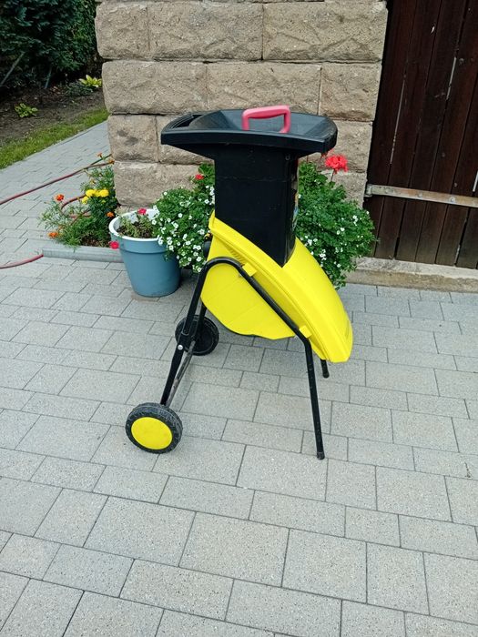 Rozdrabniacz do gałęzi rebak