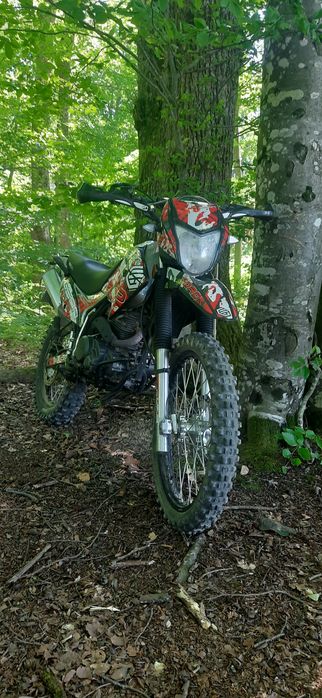 Geon X-Road 250.