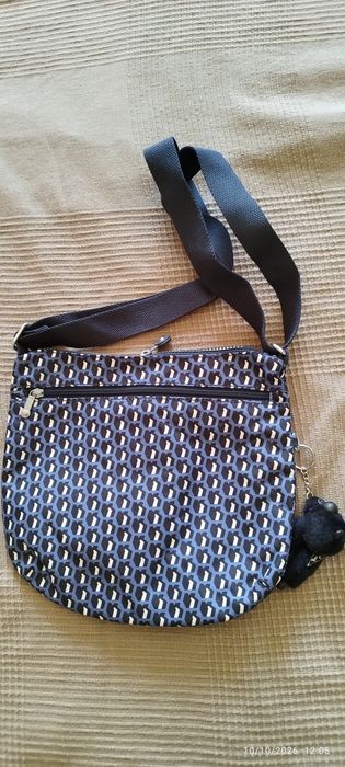 Diversas malas tiracolo Kipling Novas