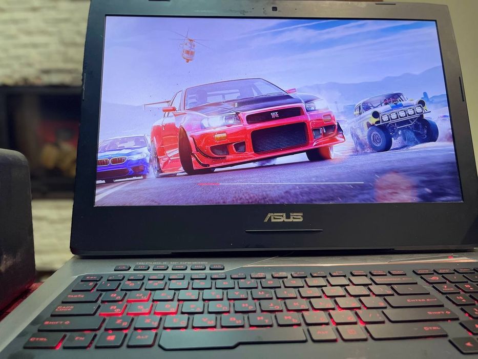 Asus rog g752 video 8Gb/ Ram32