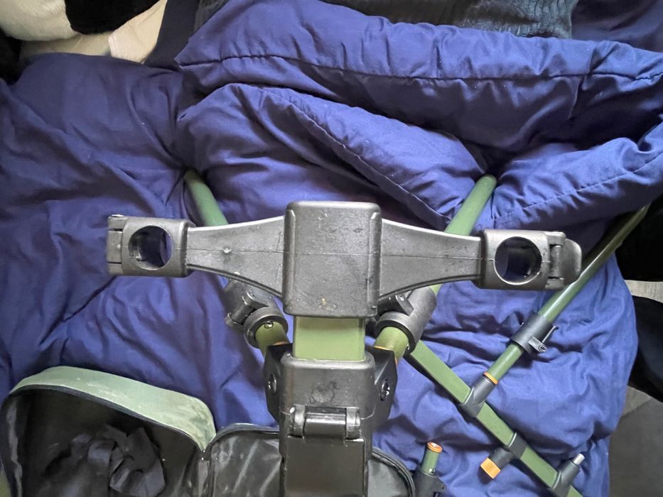 Rod Pod mikado na 3 wędki