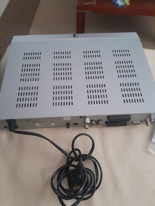 Digital satellite receiver