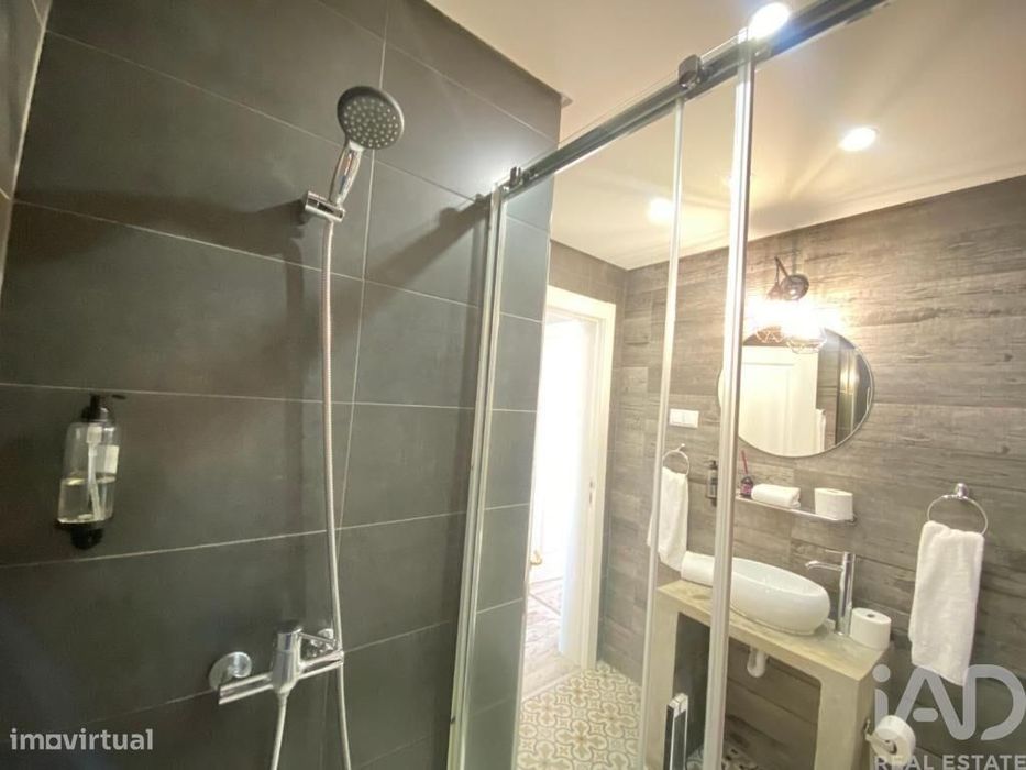 Apartamento T2 em São Sebastião