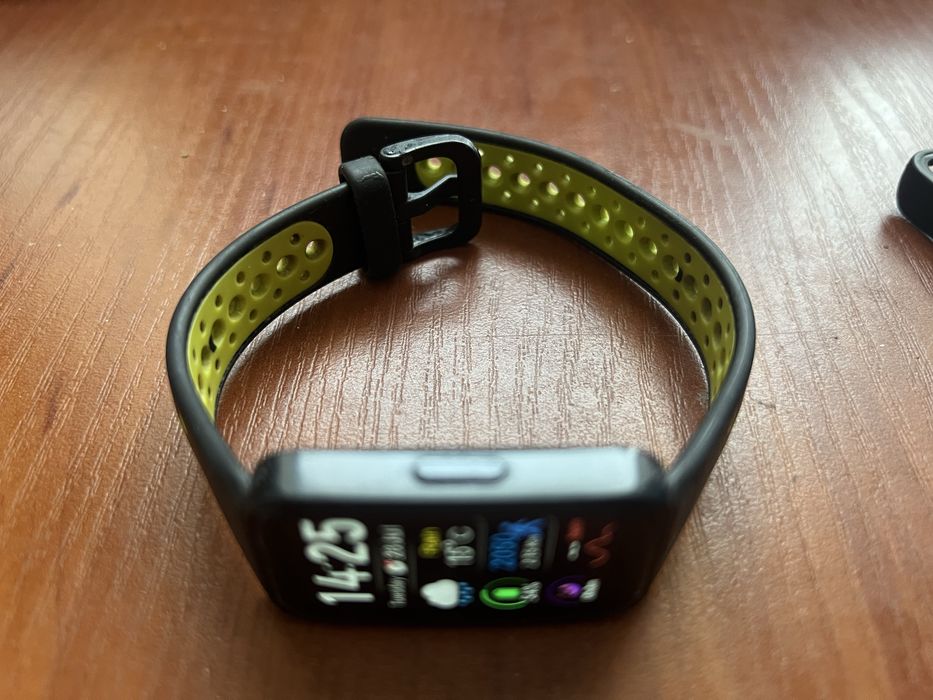 Смарт Huawei  band 8