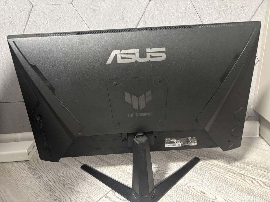 monitor Asus TUf vg259q3a ( 180гц) (100$)