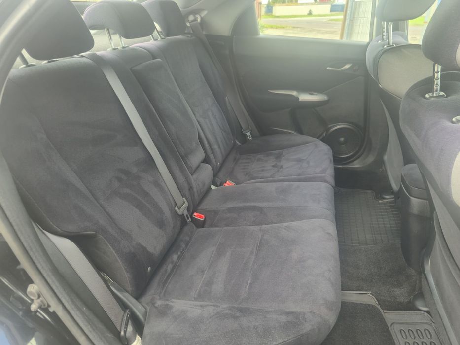 Honda Civic 1,8 140KM_Executive_bezwypadkowy_TOP