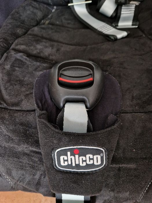 Cadeira auto Chicco (edição especial Black Label)