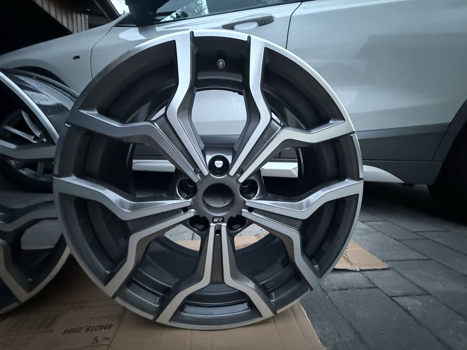 Felgi oryginalne BMW 19” 722M