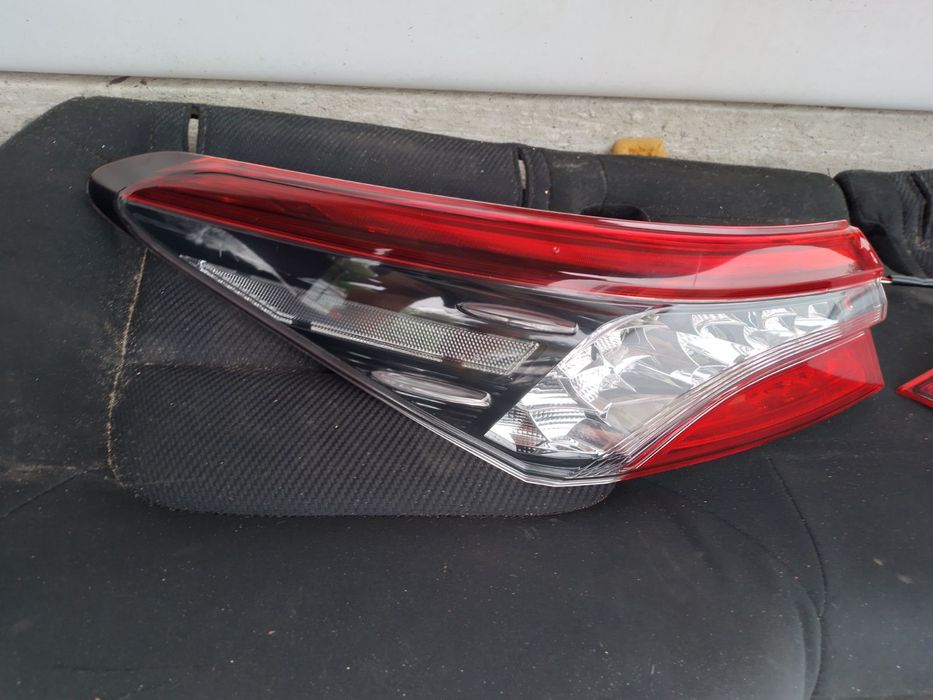 Задні фари LED рестайлінг Toyota Camry 70 21-24 року