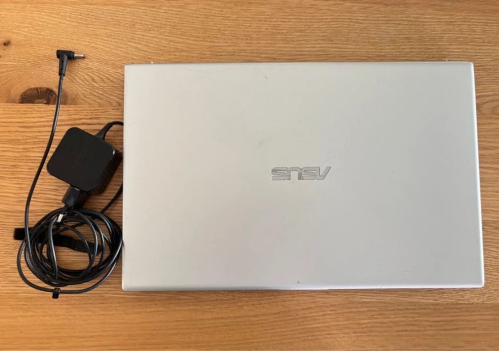 ASUS Vivobook 15