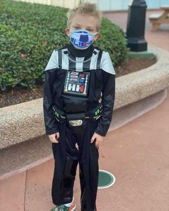 Костюм Дарт Вейдер детский Дисней со звуковыми эффектами