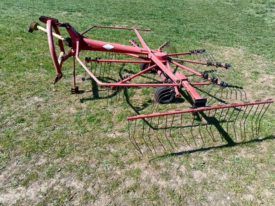 Zgrabiarka KUHN GA 300 GM