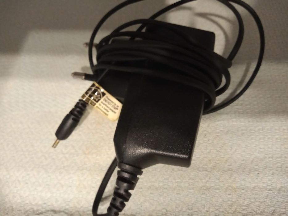 Продам зарядки к телефонам