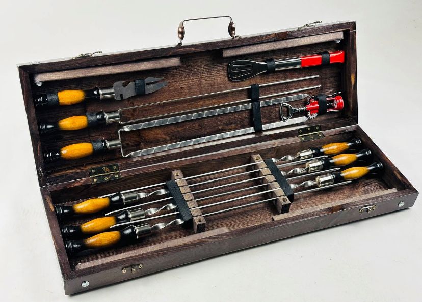 Подарочный набор шампуров в деревянном ящике009 для Барбекью BBQ