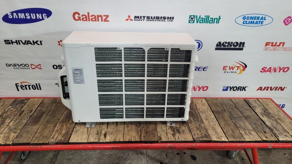 Наружный блок кондиционера SAMSUNG 
FUNAI - 9.

made in JAPAN. 

Качес