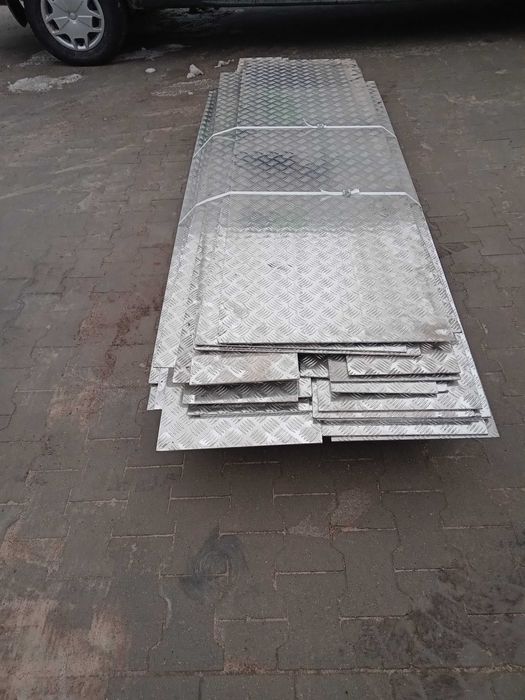 Blacha aluminiowa ryflowana końcówki - CynkoMet Czarna Białostocka