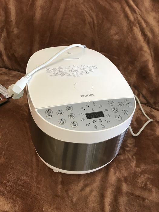 Мультиварка PHILIPS HD4717/40