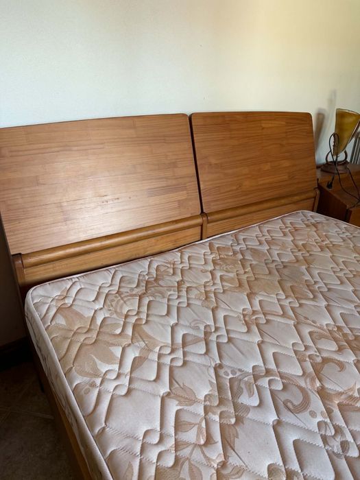 Mobilia quarto pinho maciço da "Cerne"