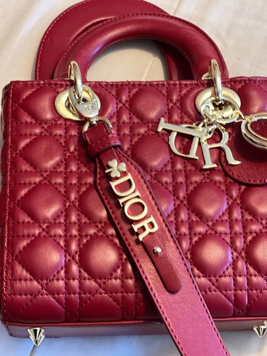 Bolsa CD - vermelha - Com alça de ombro - semi nova