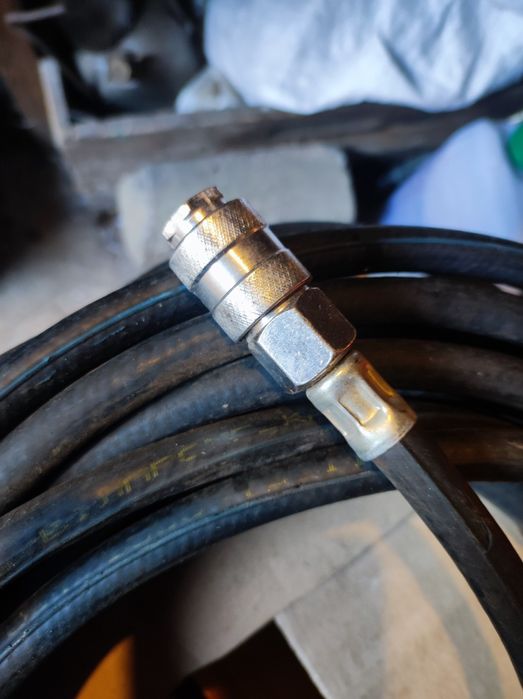 Продам шланг подкачки и манометр