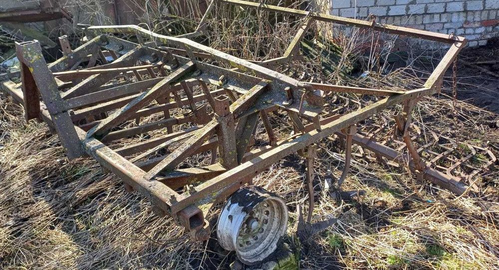 Продам трактор МТЗ - 50 + культиватор + рало + котки+запчастини