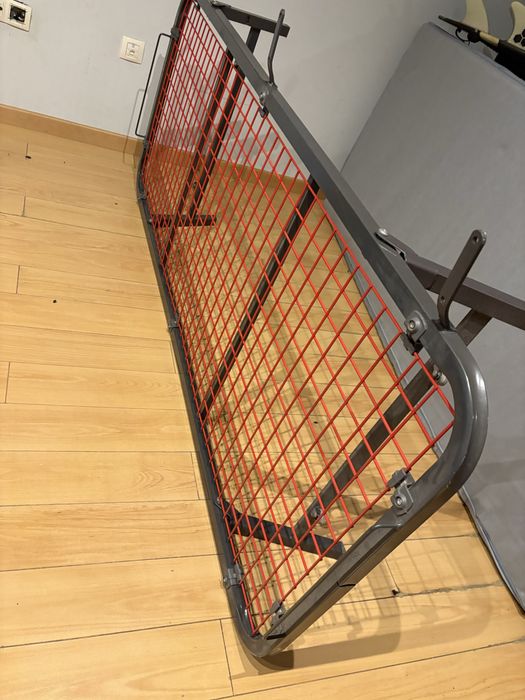 Cama de solteirao de ferro